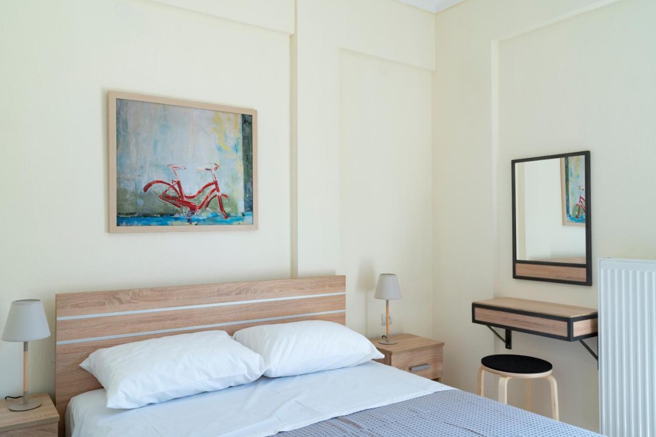 Alexandros Maisonettes & Apartments Nea Moudania Bagian luar foto