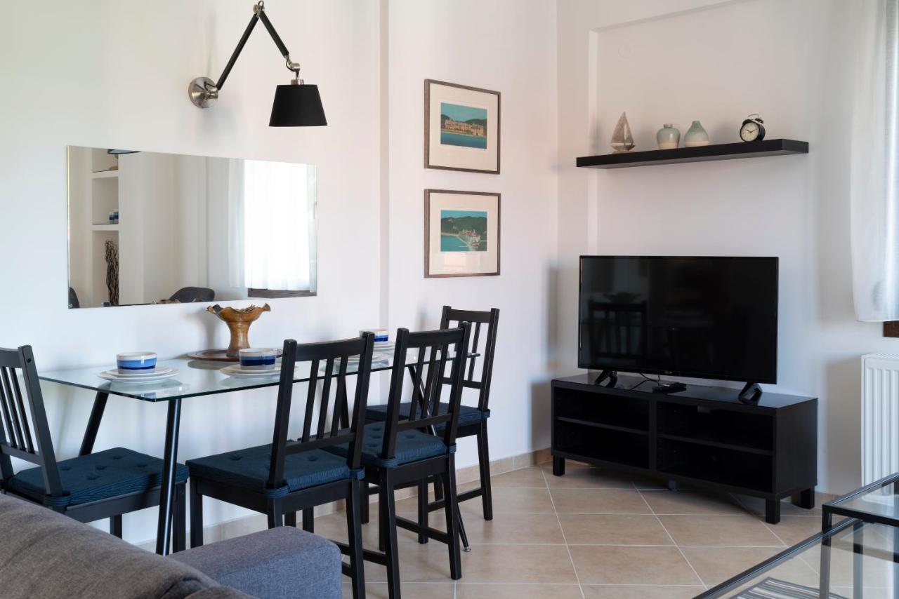Alexandros Maisonettes & Apartments Nea Moudania Bagian luar foto