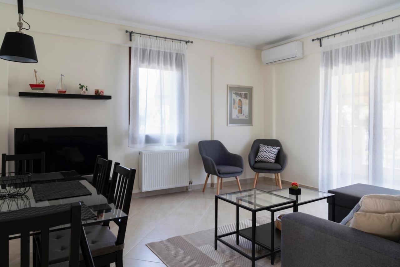 Alexandros Maisonettes & Apartments Nea Moudania Bagian luar foto